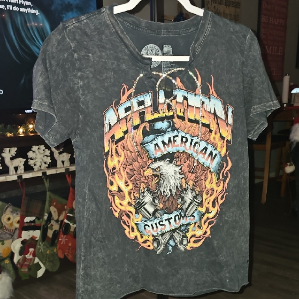 Affliction Womens Medium Bling Tshirt!! Gorgeous And Mint Condition! BUCKLE